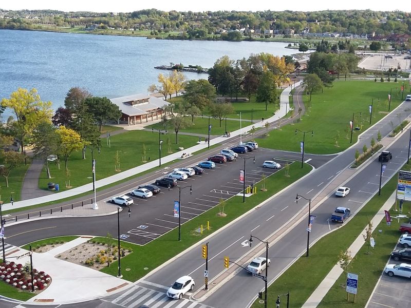 Central area: Centennial Park and Beach 